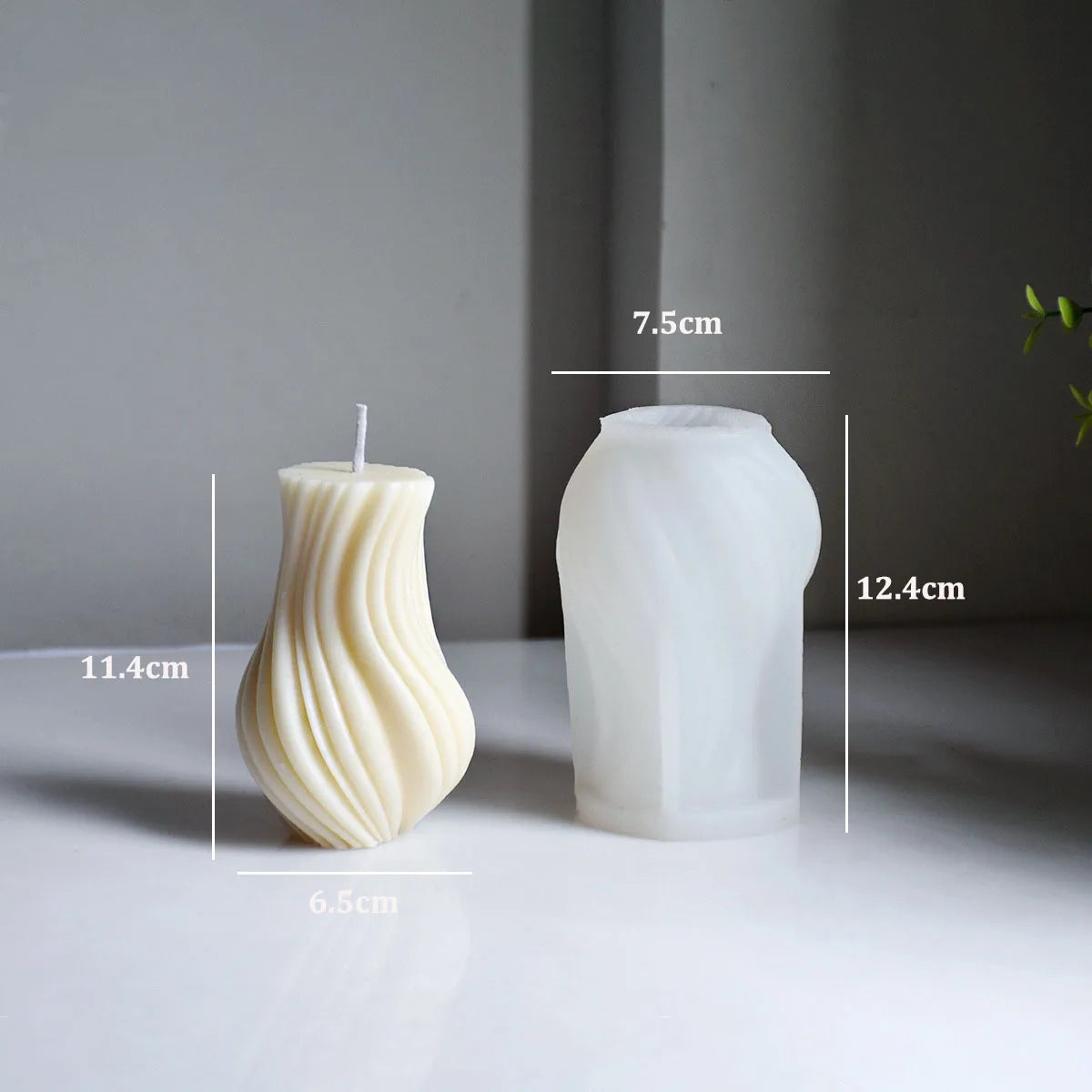 Wave Twirl Pillar Candle Mold – Handmade Silicone DIY Candle Tool