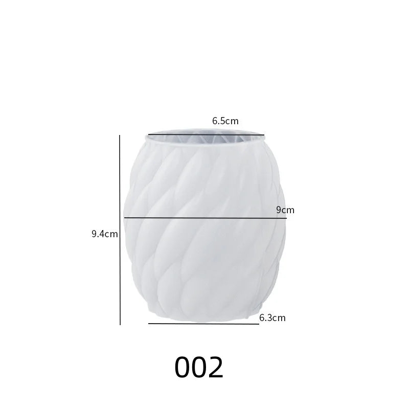 Wave Twist Candle Mold – Abstract Silicone DIY Candle Form