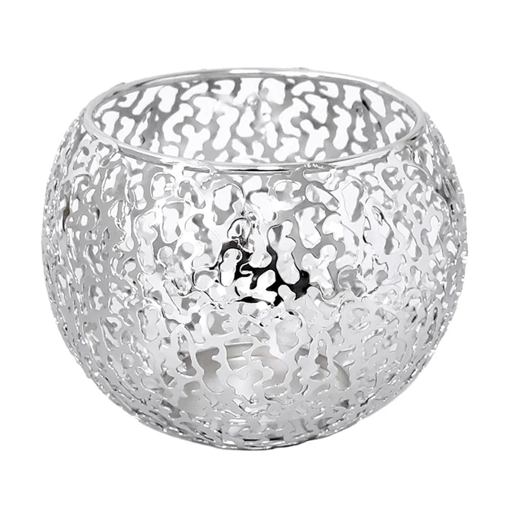 Retro Hollow Metal Candle Holder – Warm Glow Tealight Lantern