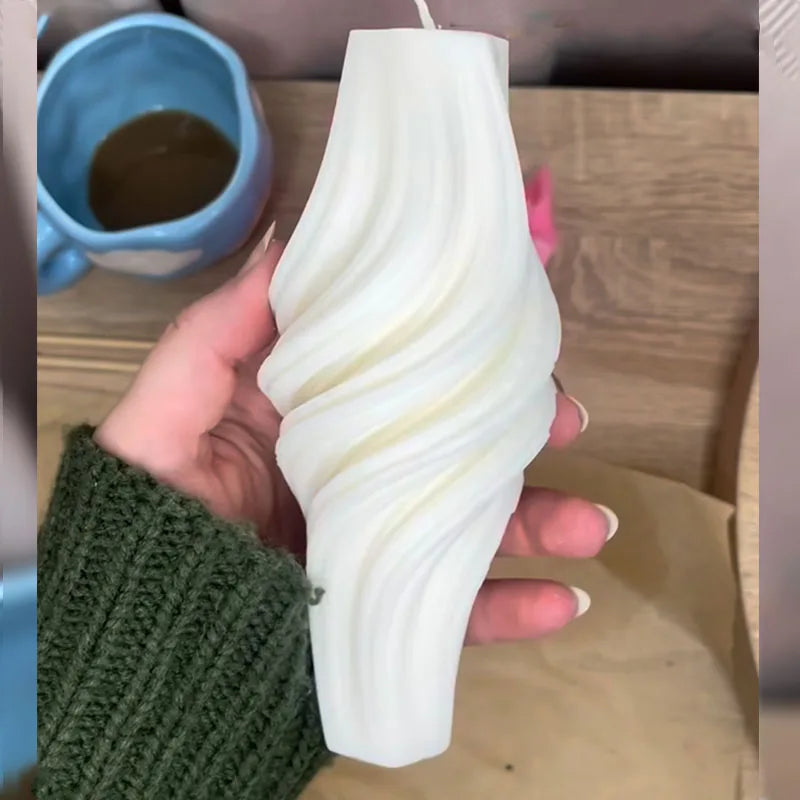 Wave Twirl Pillar Candle Mold – Handmade Silicone DIY Candle Tool