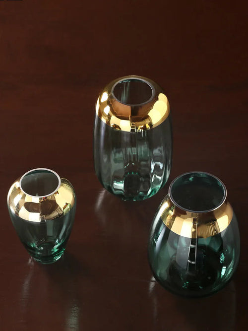 Emerald Aura Glass Vase