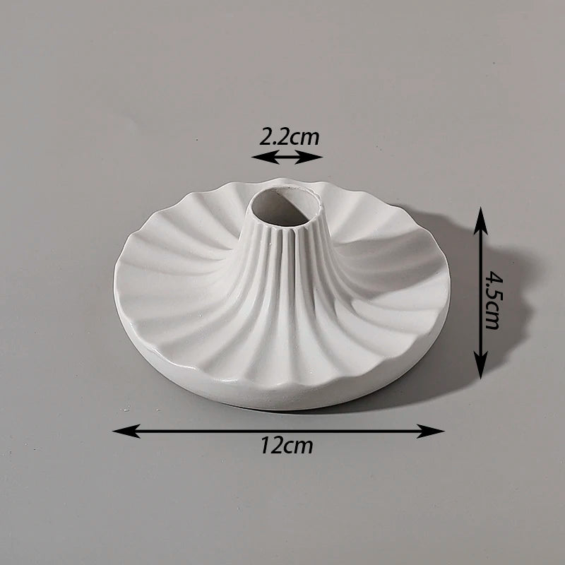 Nordic Wave Pattern Ceramic Candle Holder - Unique Decorative Stand for Cozy Home Ambiance