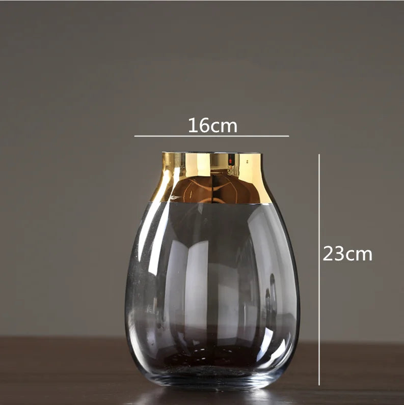 Emerald Aura Glass Vase